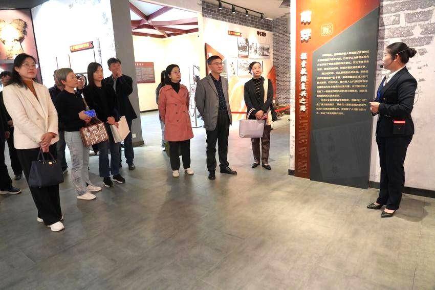 标题：省委讲师团、世界杯官网赴华容区开展“大思政课”“百马行动”观摩宣讲活动.docx